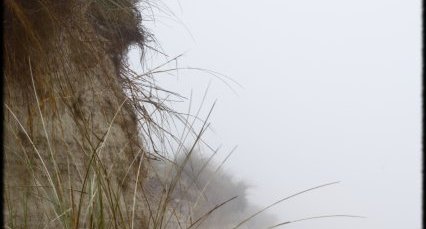 Dune de Keremma dans le brouillard