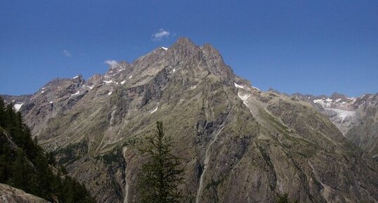 Le Mont Pelvoux (3946 m.)