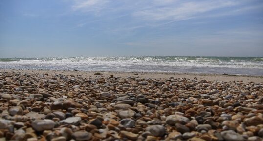 Plage de galet à Ambleteuse